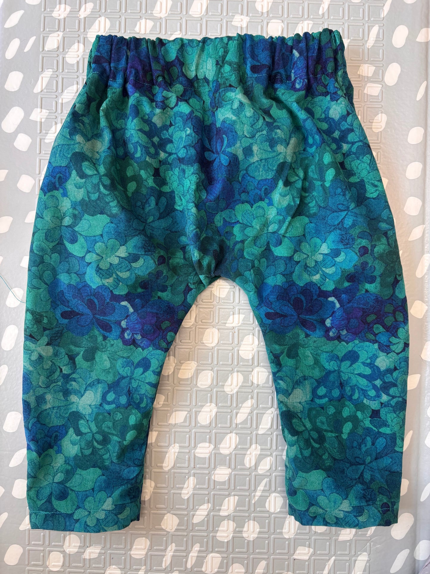 Baby trousers workshop